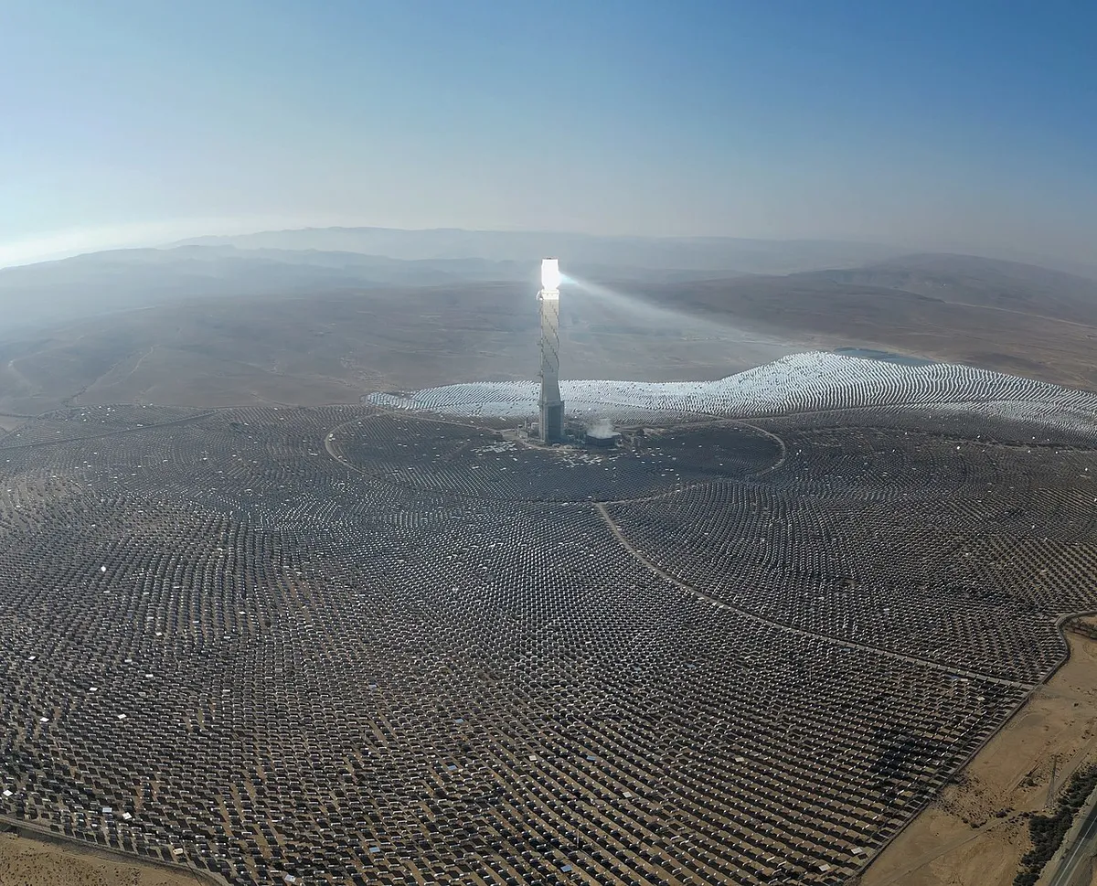 Team_Utopia_org__wikimedia_org__Ashalim_Power_Station_2022.webp